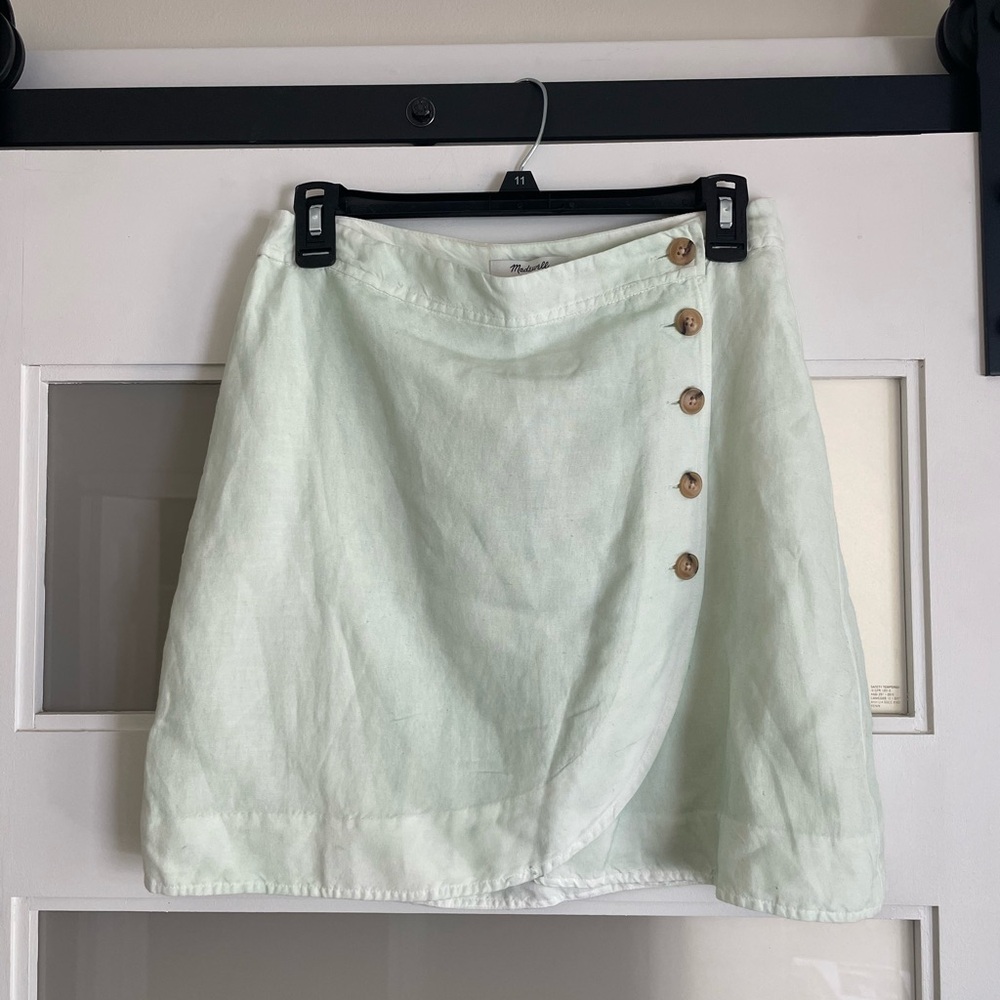 Madewell Linen-blend Tulip Skirt in Mint with Button Detail